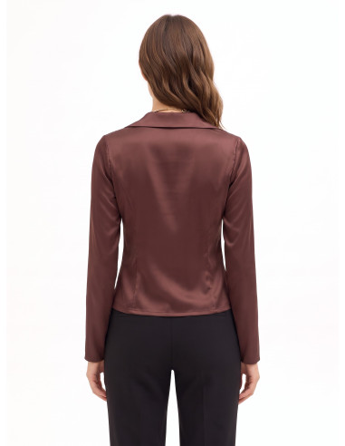Getailleerd en kort satijnen shirt met bijpassende halsketting Rinascimento