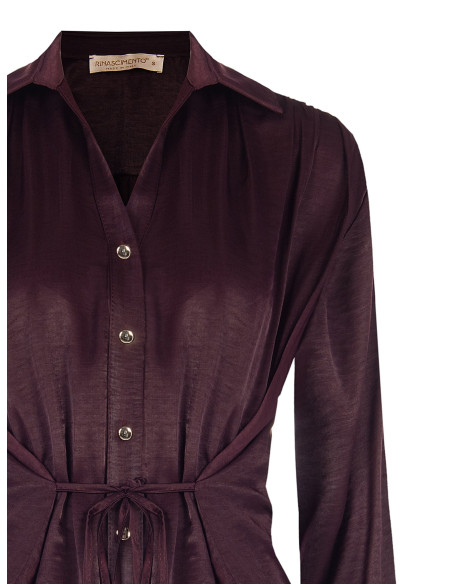 Ruime blouse van een viscosemix met licht gekreukt effect en striklinten Rinascimento