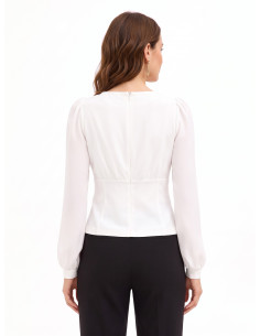 Getailleerde blouse van scuba-crêpe met een gekruiste V-hals en bijpassende knopen Rinascimento 2