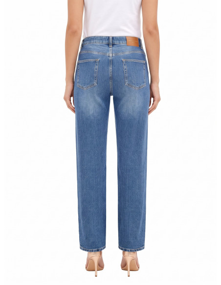 Straight jeans met logolabel op de achterzak Rinascimento