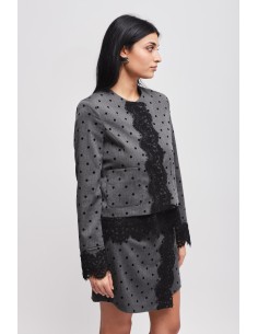 Cropped jas met stippen en kanten inzetstukken van Maryley 2