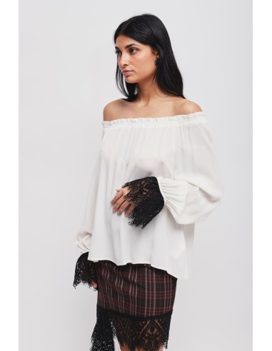Maryley-blouse met boothals en kanten manchetten