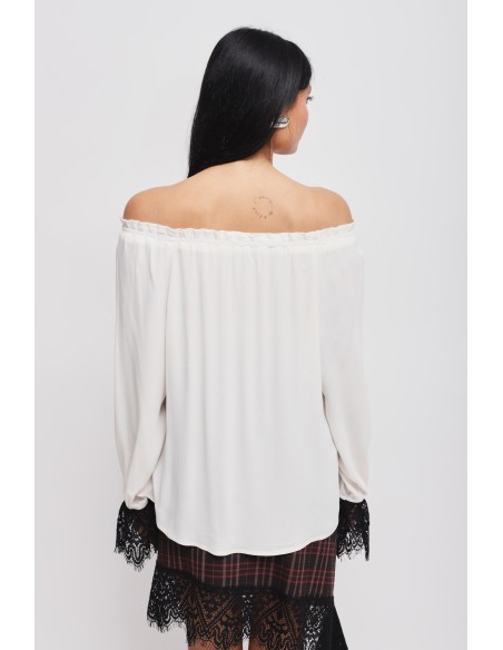 Maryley-blouse met boothals en kanten manchetten