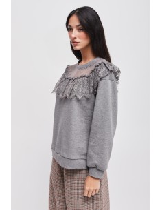 Maryley-sweater met kanten halslijn 2
