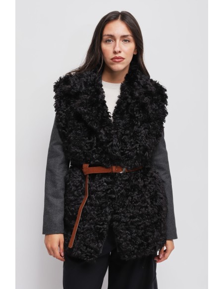 Maryley gilet van imitatiebont met riem