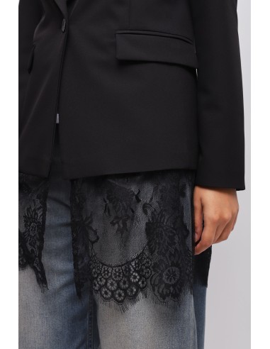 Maryley blazer met één rij knopen en kanten detail