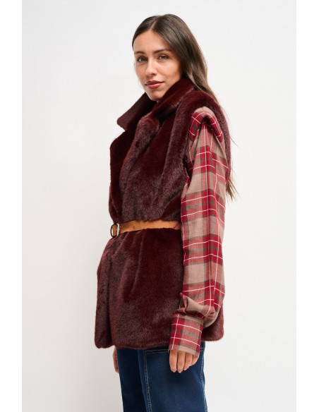 Maryley gilet van imitatiebont met riem