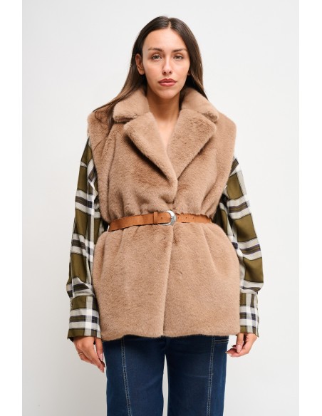 Maryley gilet van imitatiebont met riem