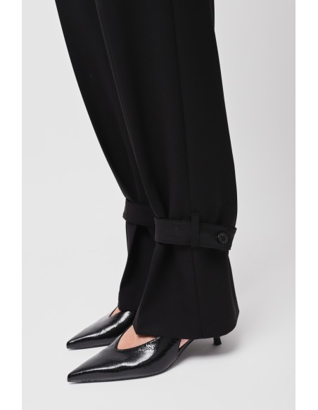 Maryley-broek met riempje aan de onderkant
