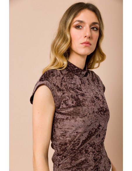Mouwloze coltrui-top met all-over strass-details van Maryley