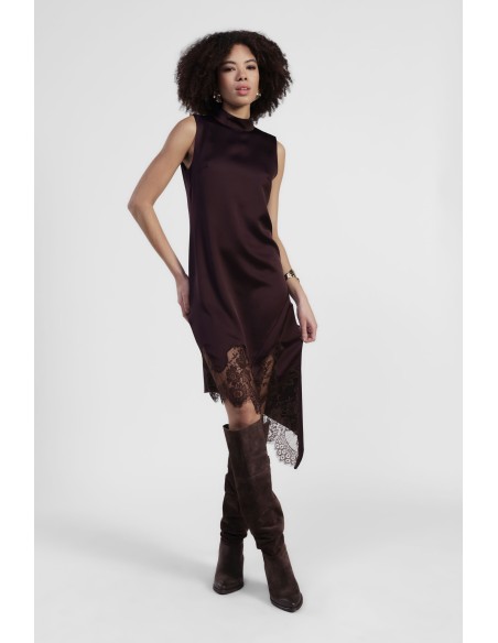 Mouwloze jurk met hoge hals en kanten rand Dixie