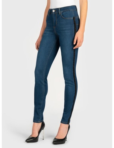 High-waisted denim met kristallen op de zijband