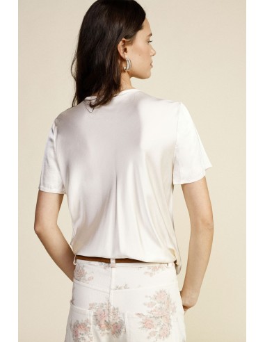 Top met ronde hals en knoopdetail aan de voorkant van Dixie