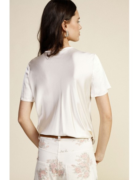 Top met ronde hals en knoopdetail aan de voorkant van Dixie