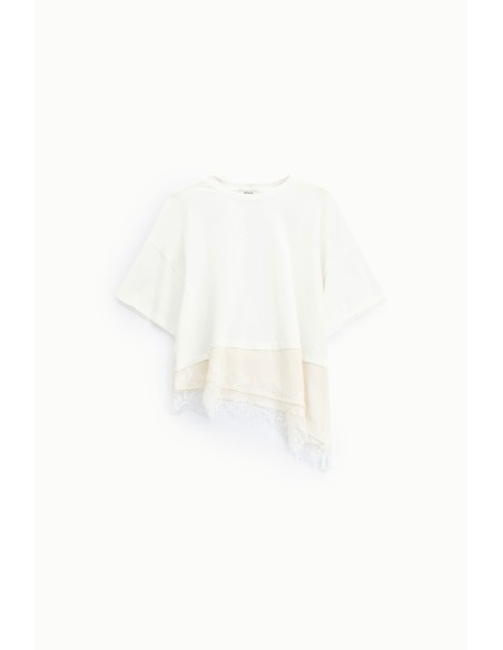 Asymmetrisch cropped T-shirt met kanten rand Dixie