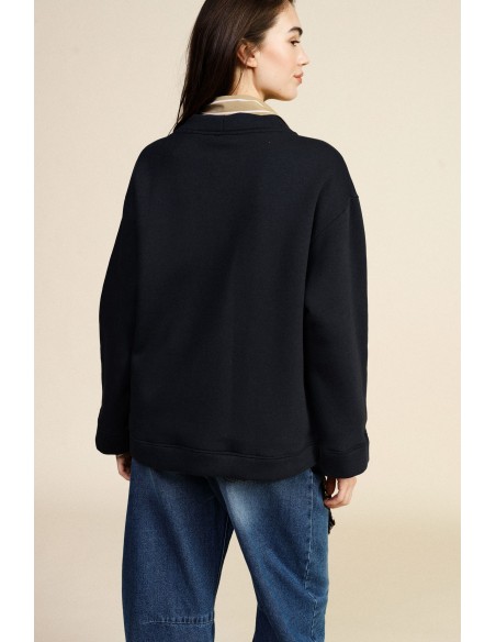 Sweatshirt zonder capuchon met knopen en patchdetails van Dixie