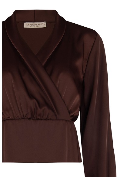 Getailleerde satijnen blouse met gekruiste V-hals Rinascimento