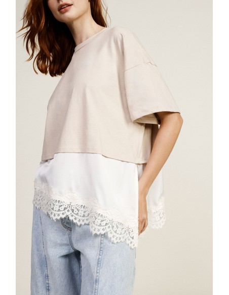 T-shirt met asymmetrische onderkant en kanten detail Dixie