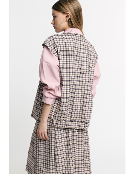 Geruit vest met knoopsluiting aub
