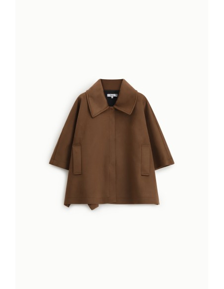 Oversized overhemdjasje met korte mouwen en knopen, alsjeblieft