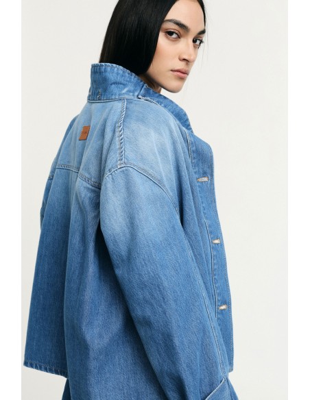 Denimjack met knopen en een ruime pasvorm, alstublieft