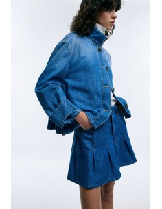 Denimjack met knopen en een ruime pasvorm, alstublieft