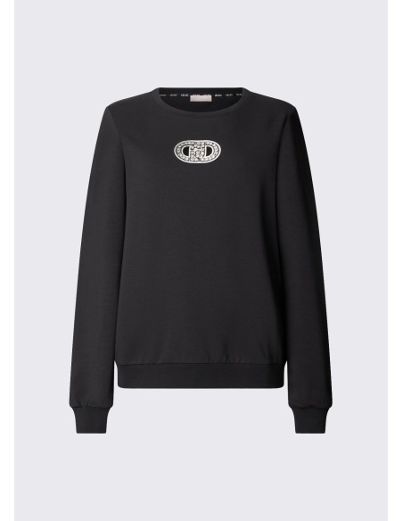Liu Jo-trui met siersteendetails